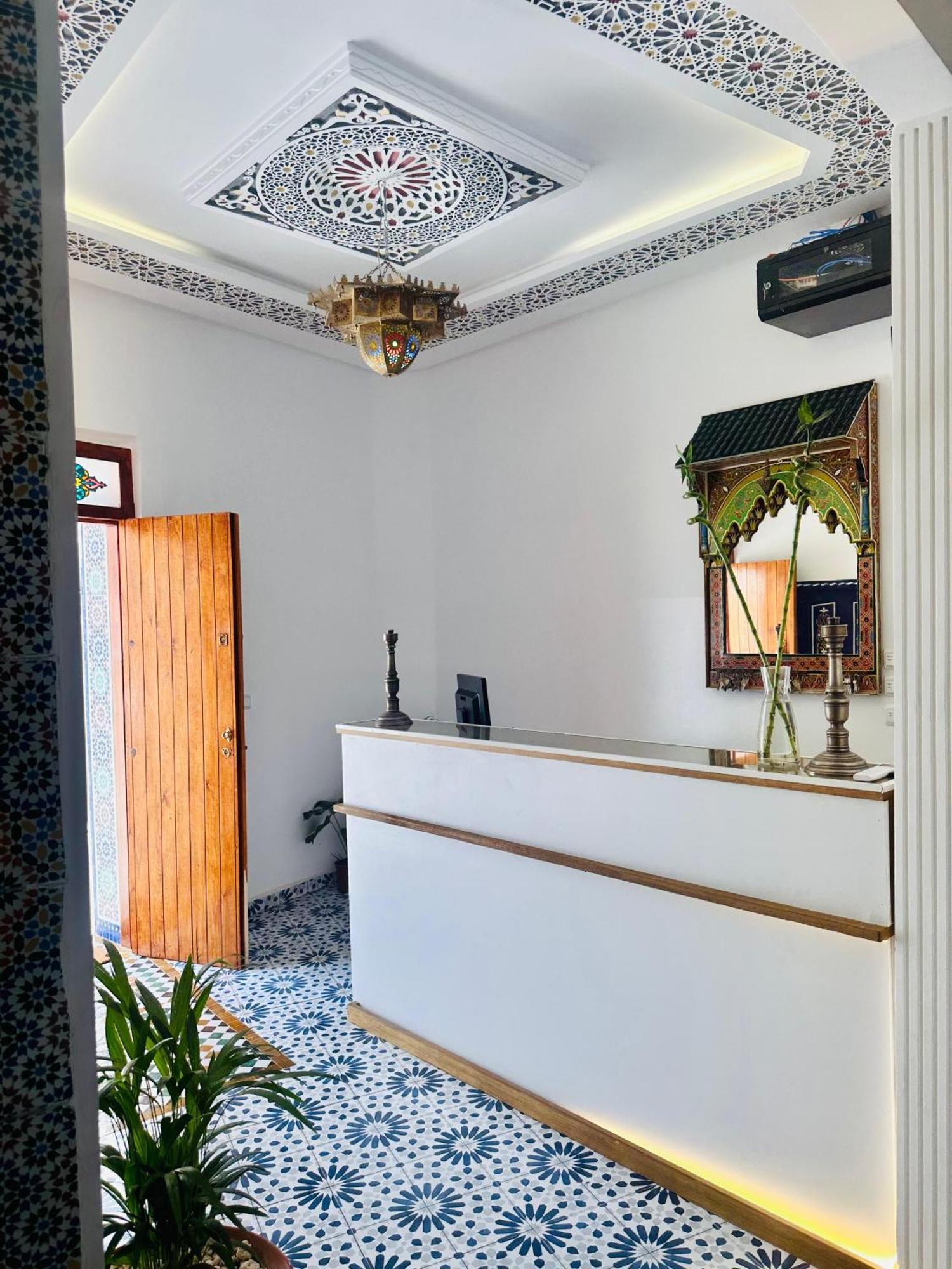 Dar Laghrib Hotel Tanger Buitenkant foto